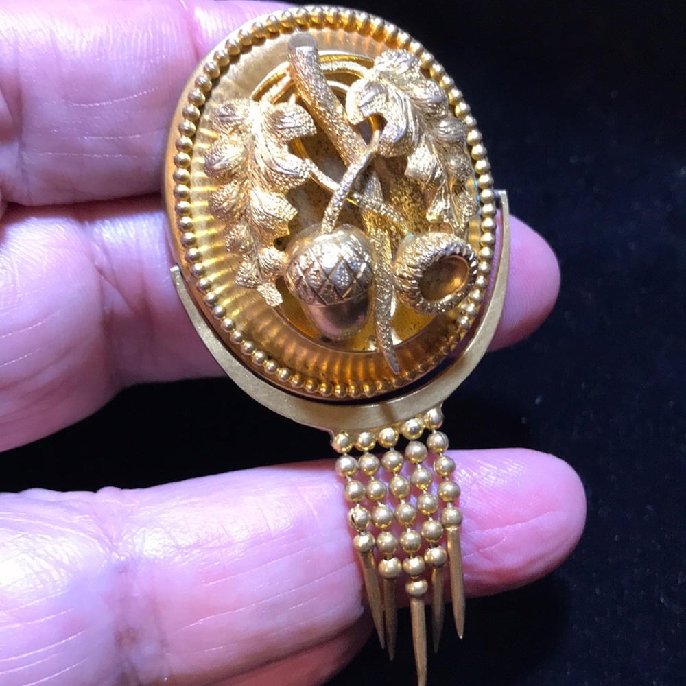 Victorian GF Brooch with Acorns and Tassels c 1860